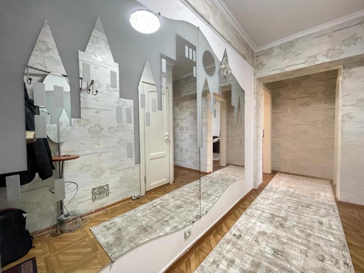 Apartment на абая 141 *